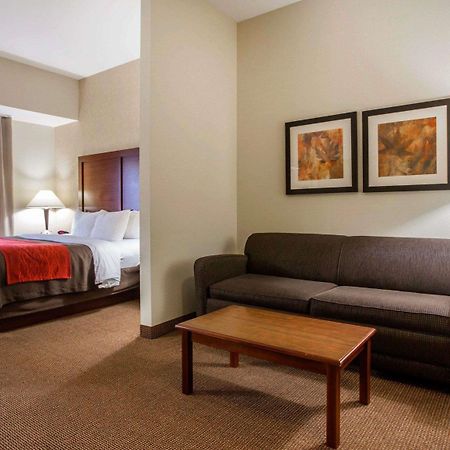 Comfort Inn & Suites Adj To Akwesasne Mohawk Casino Hogansburg Exteriér fotografie