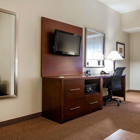 Comfort Inn & Suites Adj To Akwesasne Mohawk Casino Hogansburg Exteriér fotografie