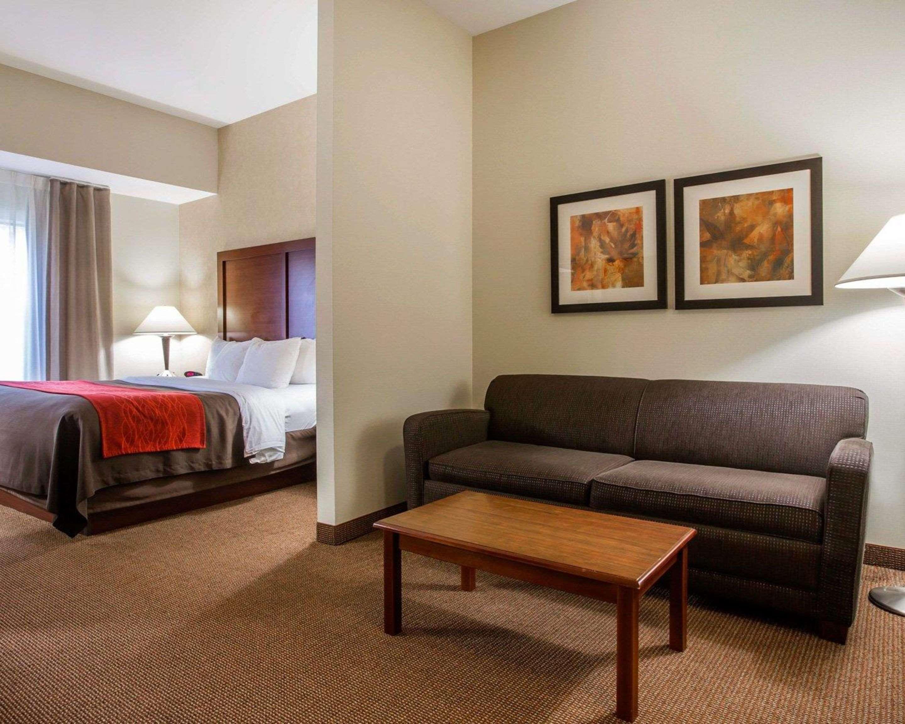 Comfort Inn & Suites Adj To Akwesasne Mohawk Casino Hogansburg Exteriér fotografie