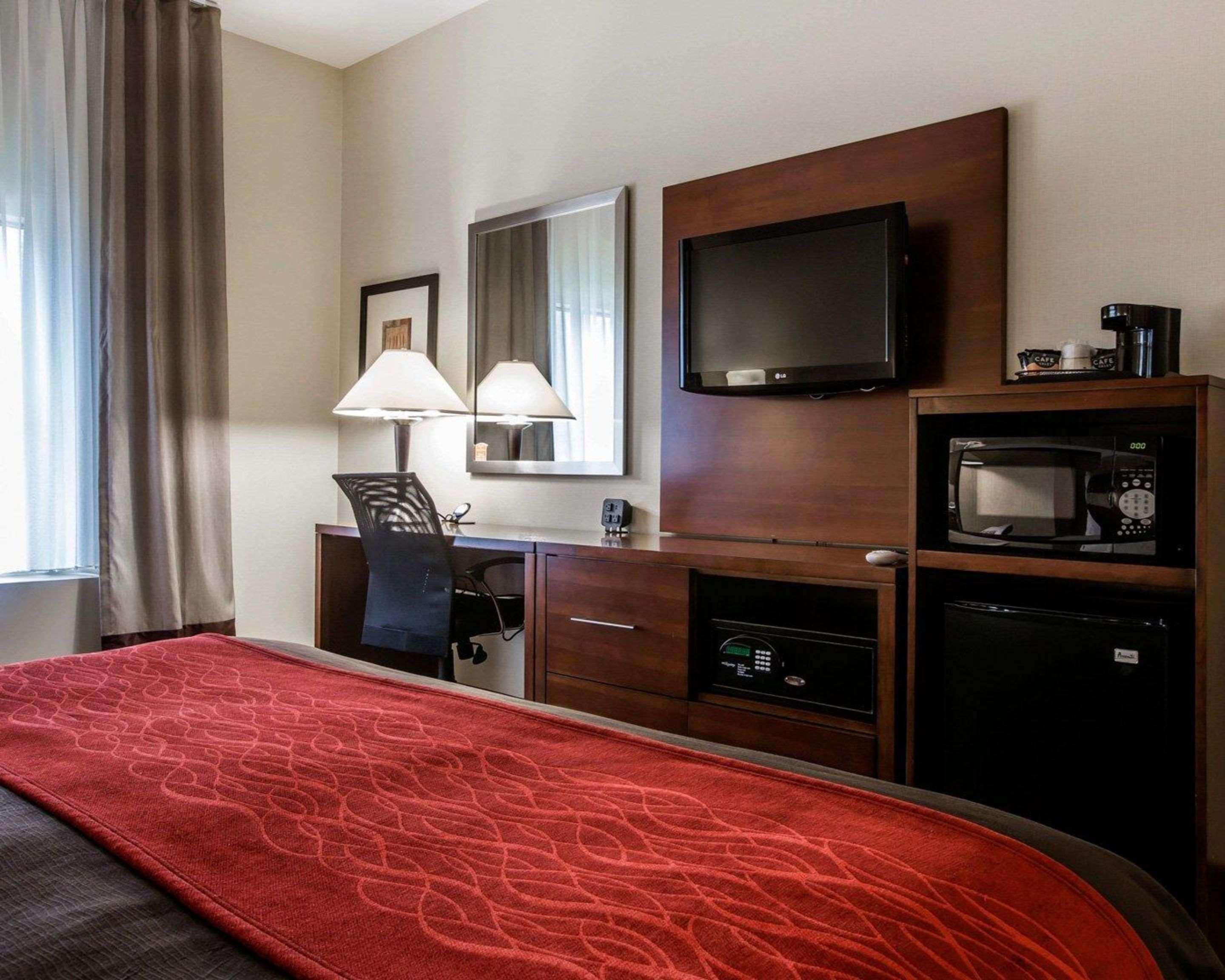 Comfort Inn & Suites Adj To Akwesasne Mohawk Casino Hogansburg Exteriér fotografie