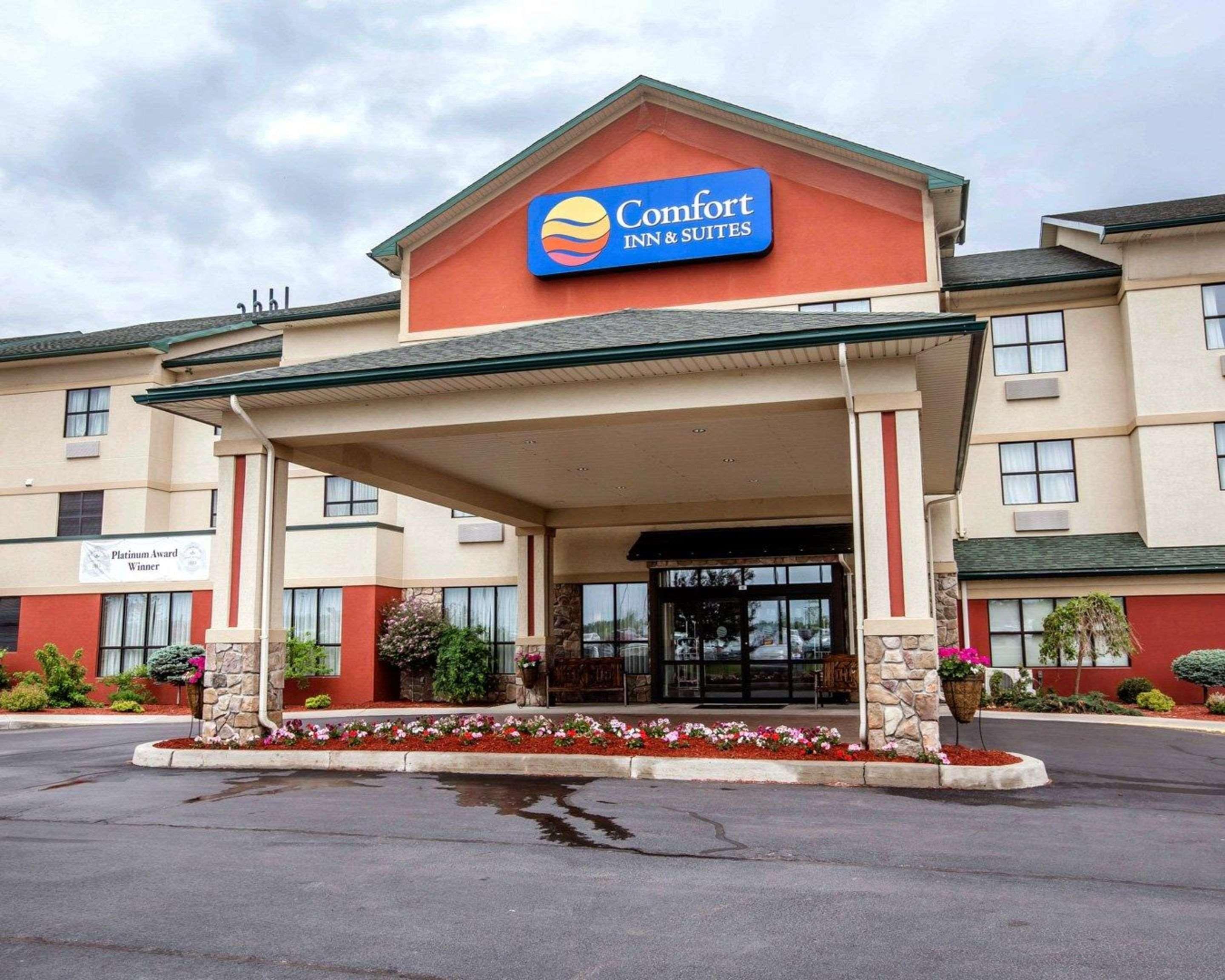 Comfort Inn & Suites Adj To Akwesasne Mohawk Casino Hogansburg Exteriér fotografie