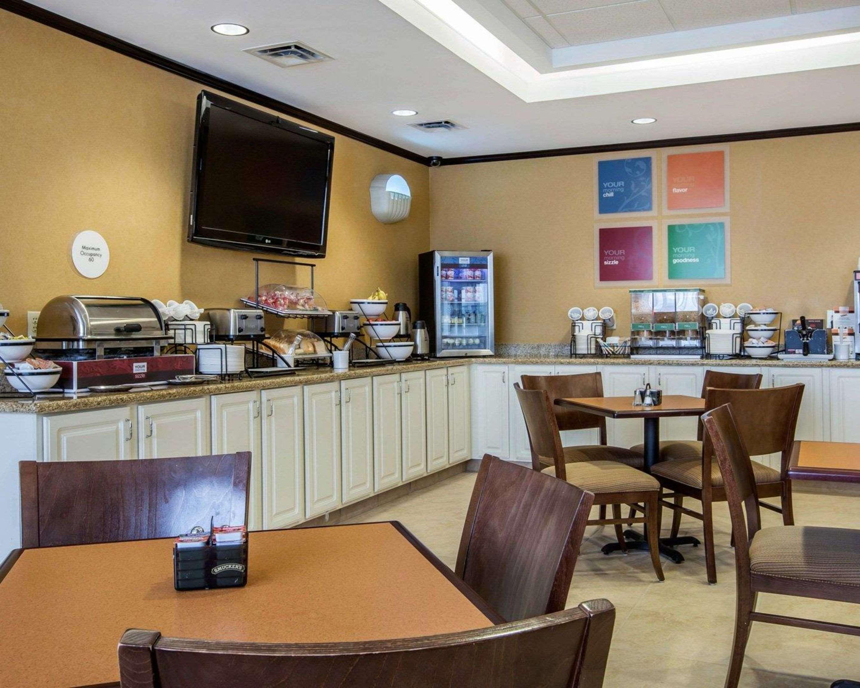 Comfort Inn & Suites Adj To Akwesasne Mohawk Casino Hogansburg Exteriér fotografie