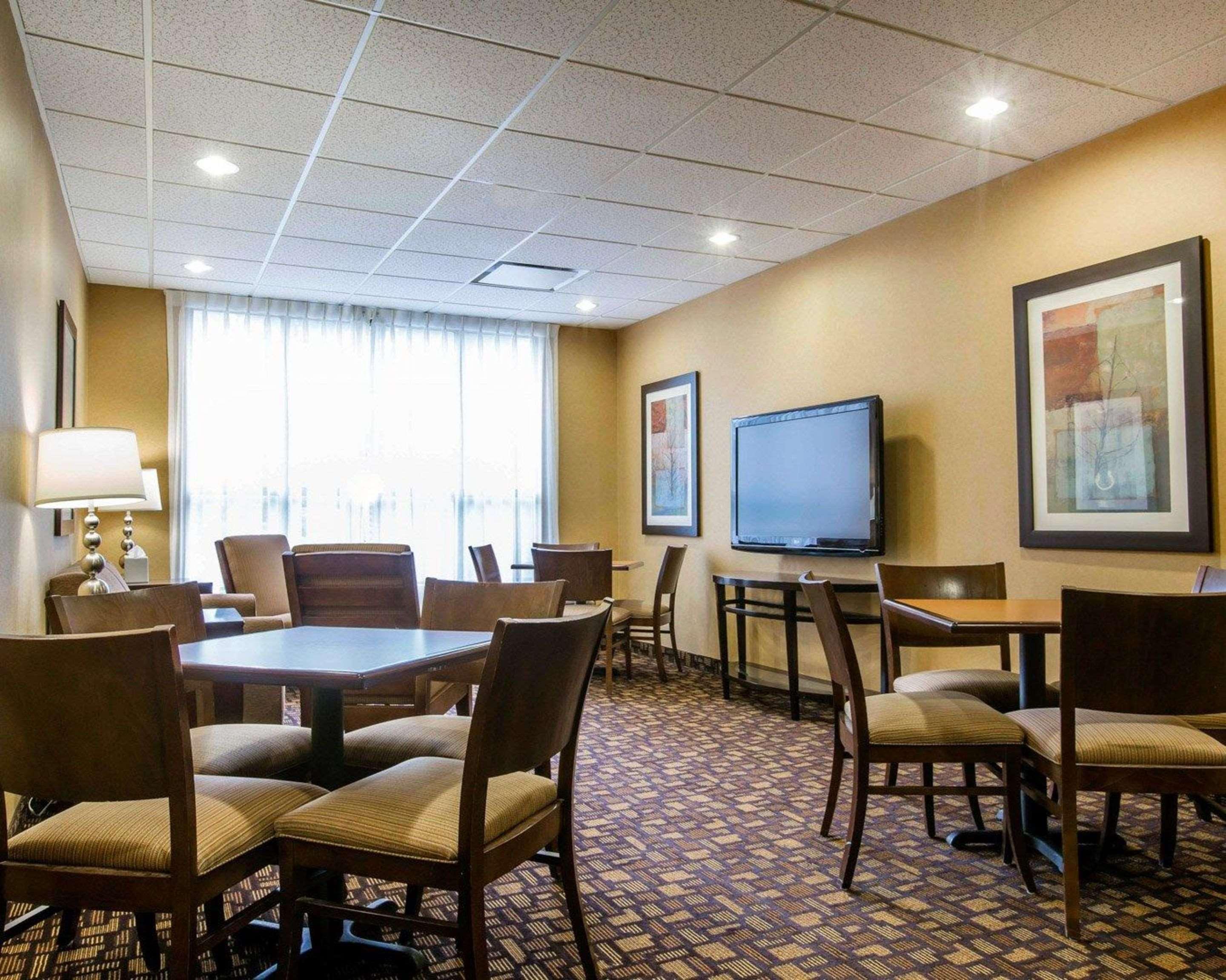 Comfort Inn & Suites Adj To Akwesasne Mohawk Casino Hogansburg Exteriér fotografie