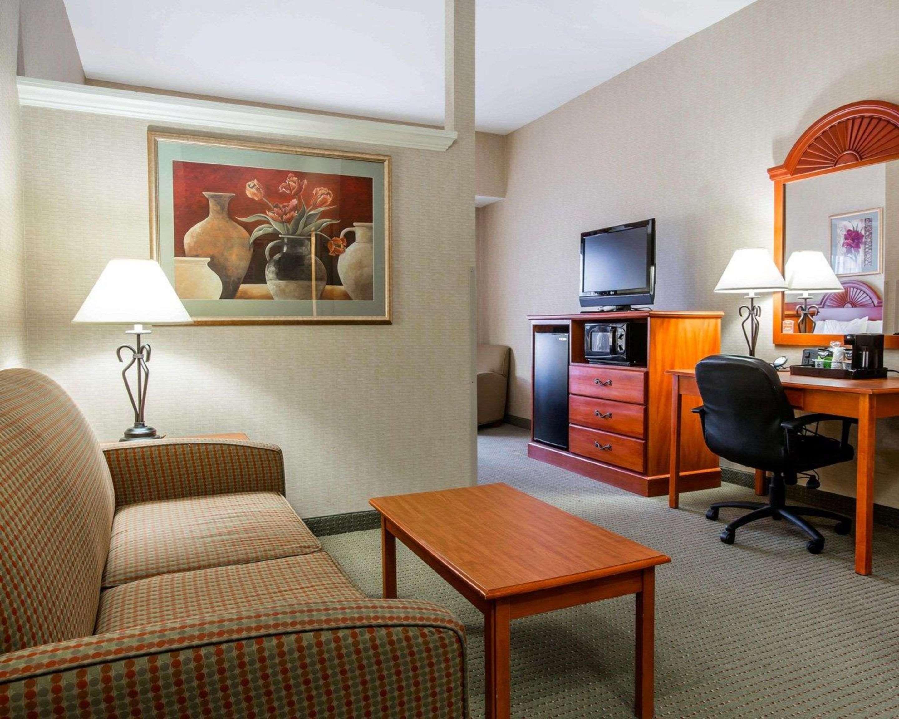Comfort Inn & Suites Adj To Akwesasne Mohawk Casino Hogansburg Exteriér fotografie